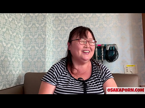 ❤️ Fat Japanese mom a 'sealltainn a h-mòr tits agus a' còrdadh ri feise dèideag. Tha màthair Àisianach 51-bliadhna a’ bruidhinn mun eòlas gnèitheasach aice. Yukiko 1 OSAKAPORN milf reamhar ☑  Bhidio gnè  leinn  ☑